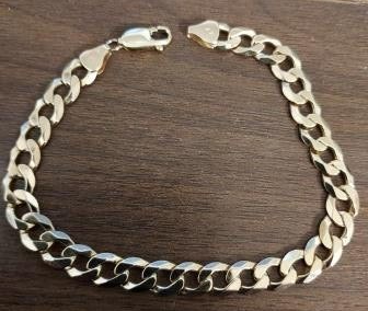 Solid Curb Bracelet